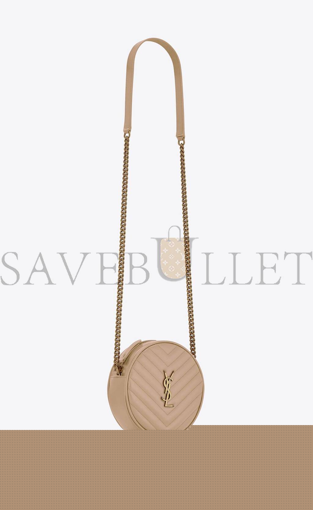 YSL VINYLE ROUND CAMERA BAG IN CHEVRON-QUILTED GRAIN DE POUDRE EMBOSSED LEATHER 6104361GF072721 (17*17*5.5cm)